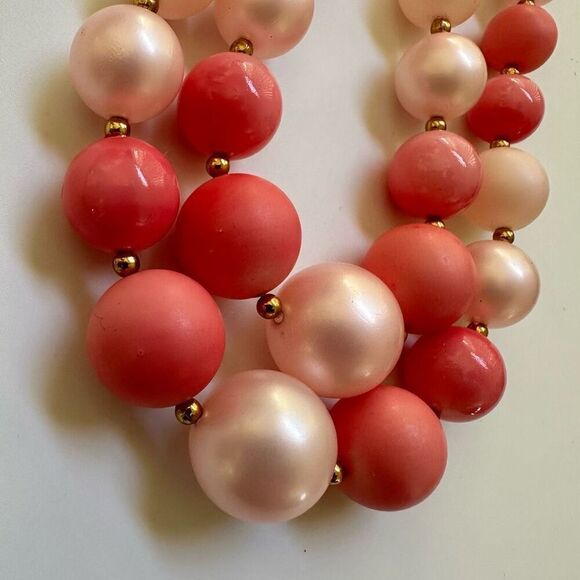 Pink beaded double strand vintage necklace - Picture 6 of 7